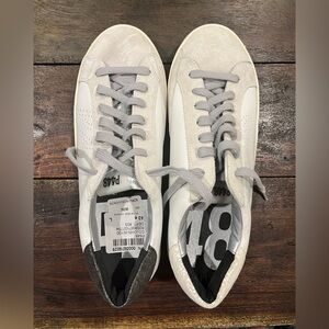 P448 Womens size EU 43 or US 11 Low top shoes, white&black New! MISMATCHED.